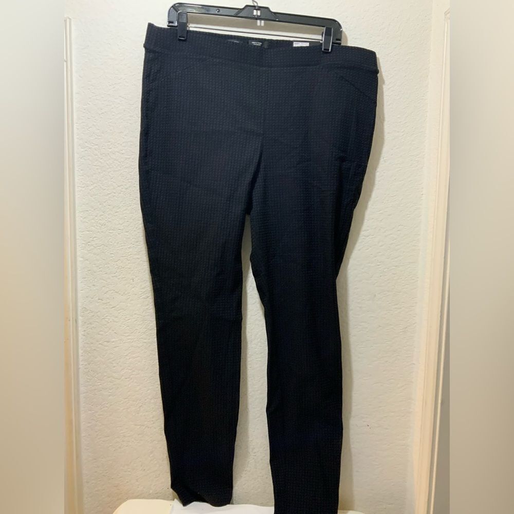 NWT Simply Vera Vera Wang Skinny Mid Rise Pant black textured
